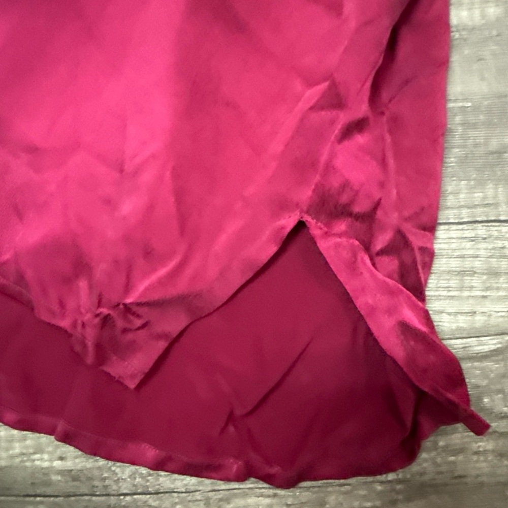 EILEEN FISHER • 100% silk sleeveless Blouse - Picture 6 of 6